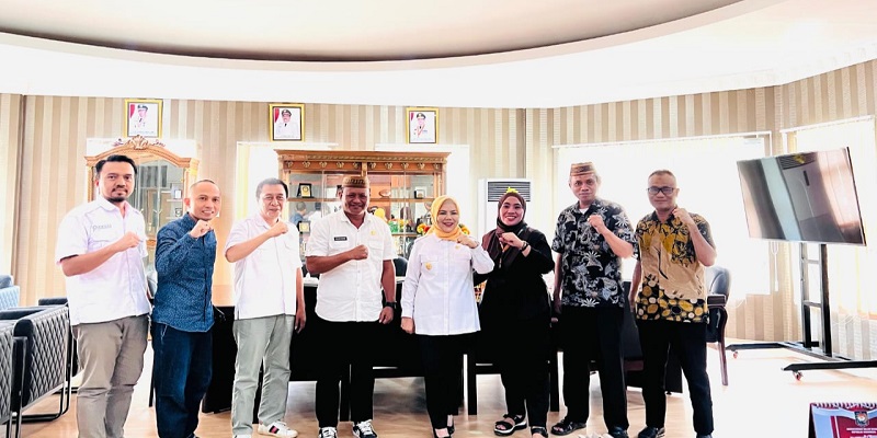 Audiensi Jajaran Koperasi Jasa Global Akses Sejahtera (GASS) bersama Wakil Gubernur Gorontalo Idah Syahidah RH, Rabu (23/4). [FOTO – KLIKINDONESIA.CO]